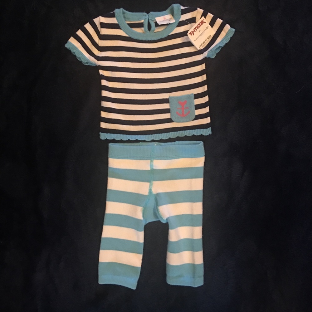 Baby Girl cuddle duds 2 piece sweater outfit NWT